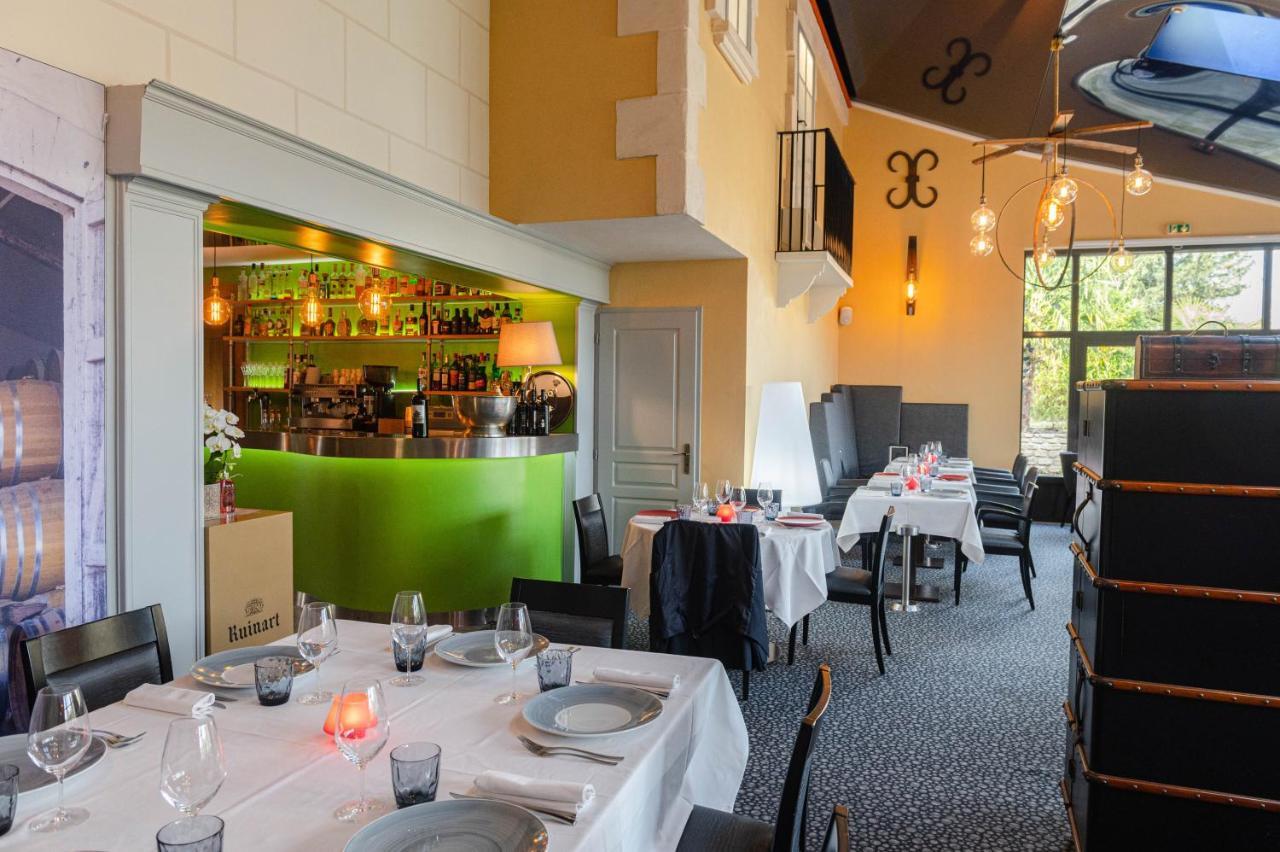 Hotel Logis Restaurant L'essille 3*